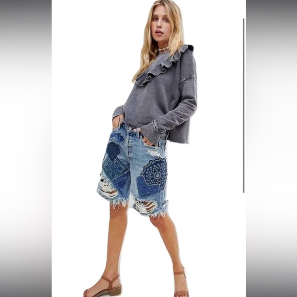 NWT Free People Heart Breaker Cotton Patched Denim Shorts Size 24 in Blue Haze - Picture 1 of 16